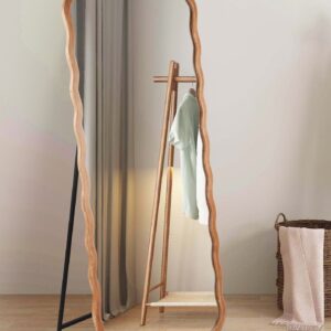 מראה מסולסלת עומדת Minimal Wood – אלון